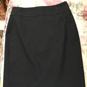 Black Banana Republic wool pencil skirt